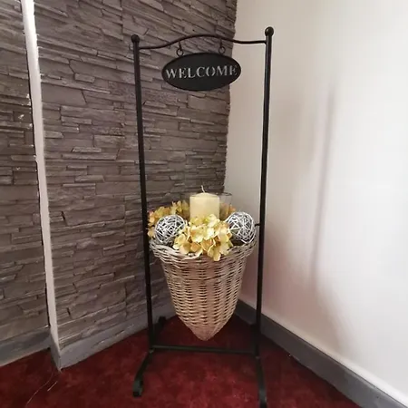 Zur Linde 2* Rommerskirchen