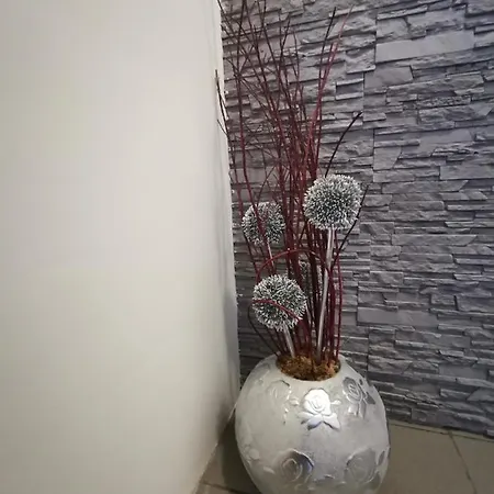 Zur Linde 2* Rommerskirchen