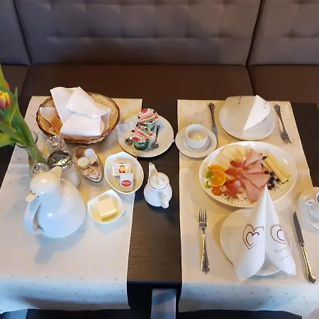 Отель Zur Linde Rommerskirchen