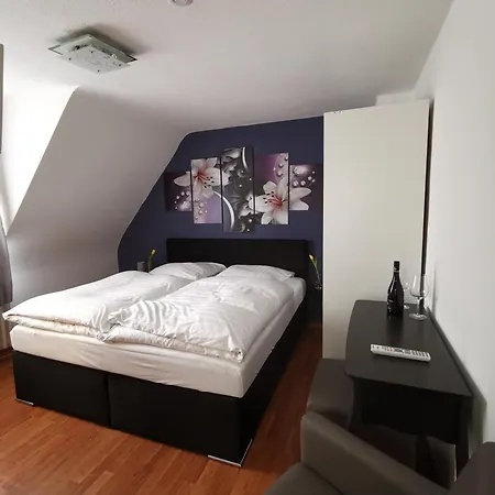 Zur Linde Ξενοδοχείο Rommerskirchen