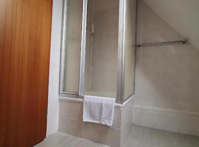 Ξενοδοχείο Zur Linde 2*