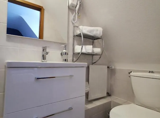 Zur Linde 2* Rommerskirchen